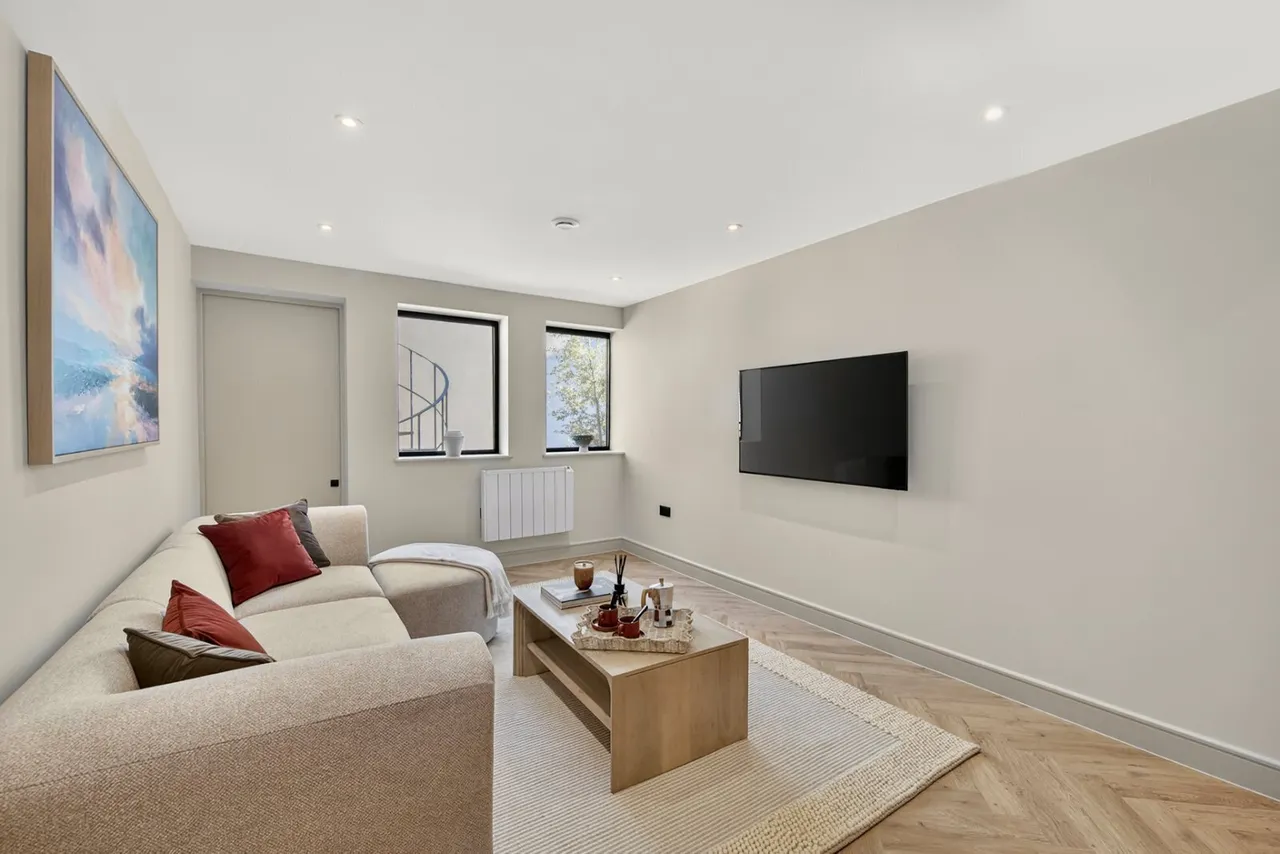 Parkway, London, NW1, photo 7
