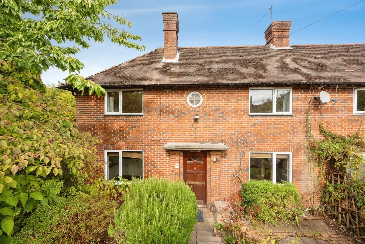 3 bed house for sale, Sickle Road, Haslemere, GU27