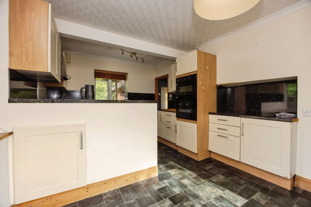 Sickle Road, Haslemere, GU27, photo 16