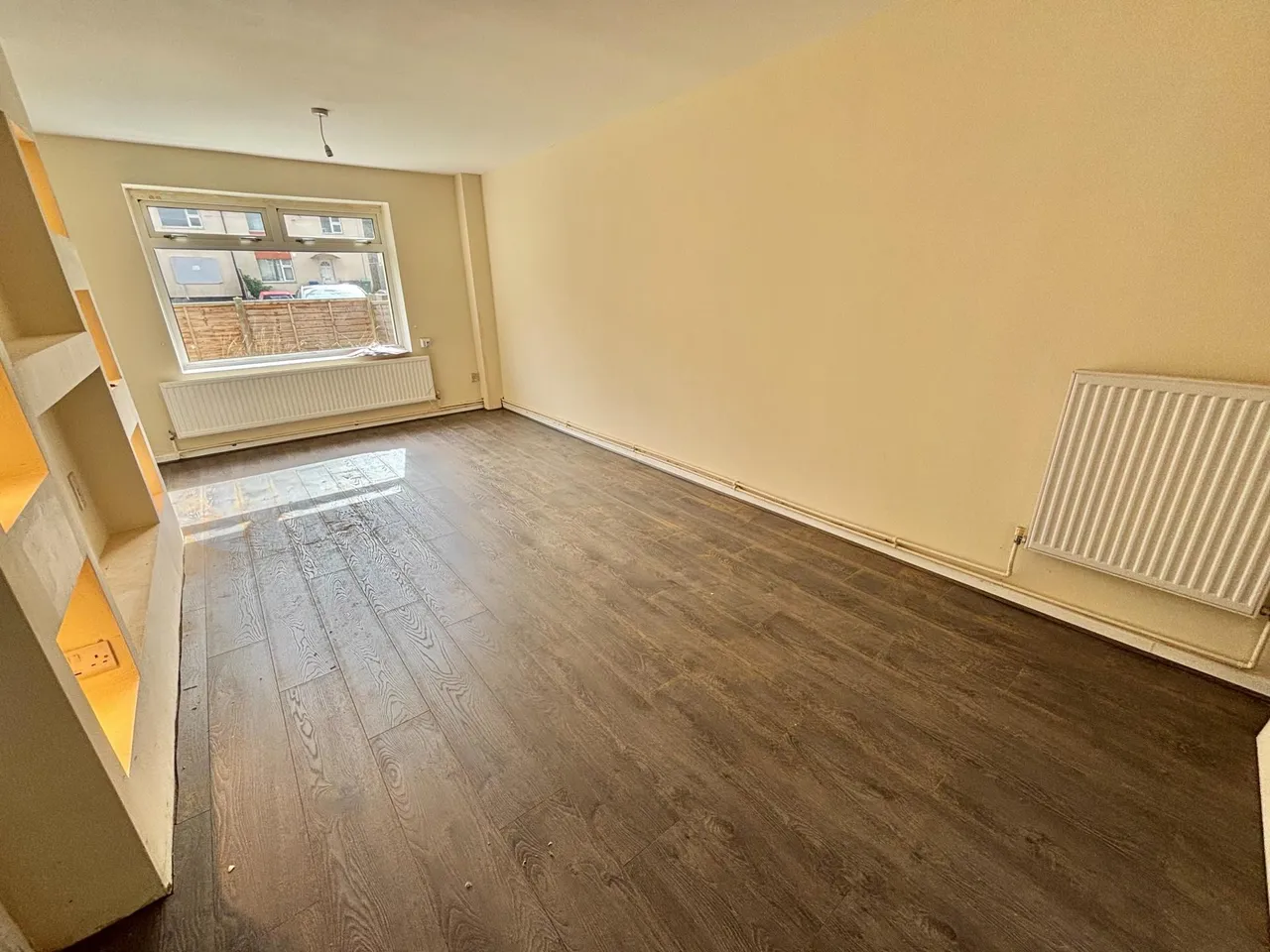 Meadowbank Close, Oldham, OL4, photo 3