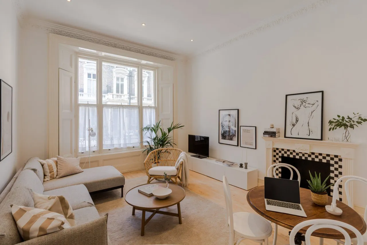 2 bed flat for sale, Clanricarde Gardens, Notting Hill, W2
