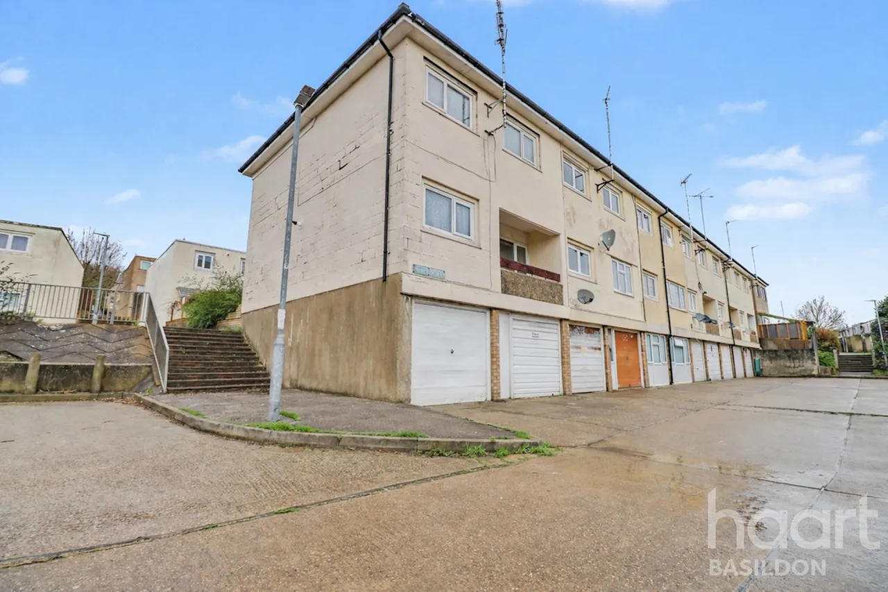 3 bed house for sale, Sturrocks, Basildon, SS16