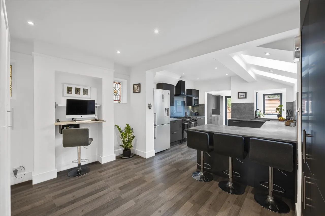 Salisbury Road, New Malden KT3 3HZ, photo 6