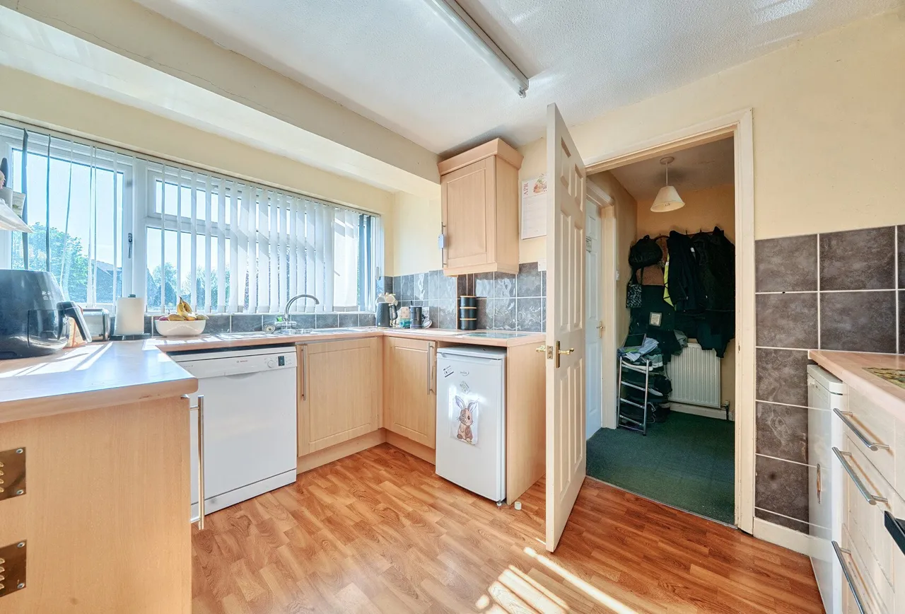 Burwell Drive, Witney, OX28 5NE, photo 15