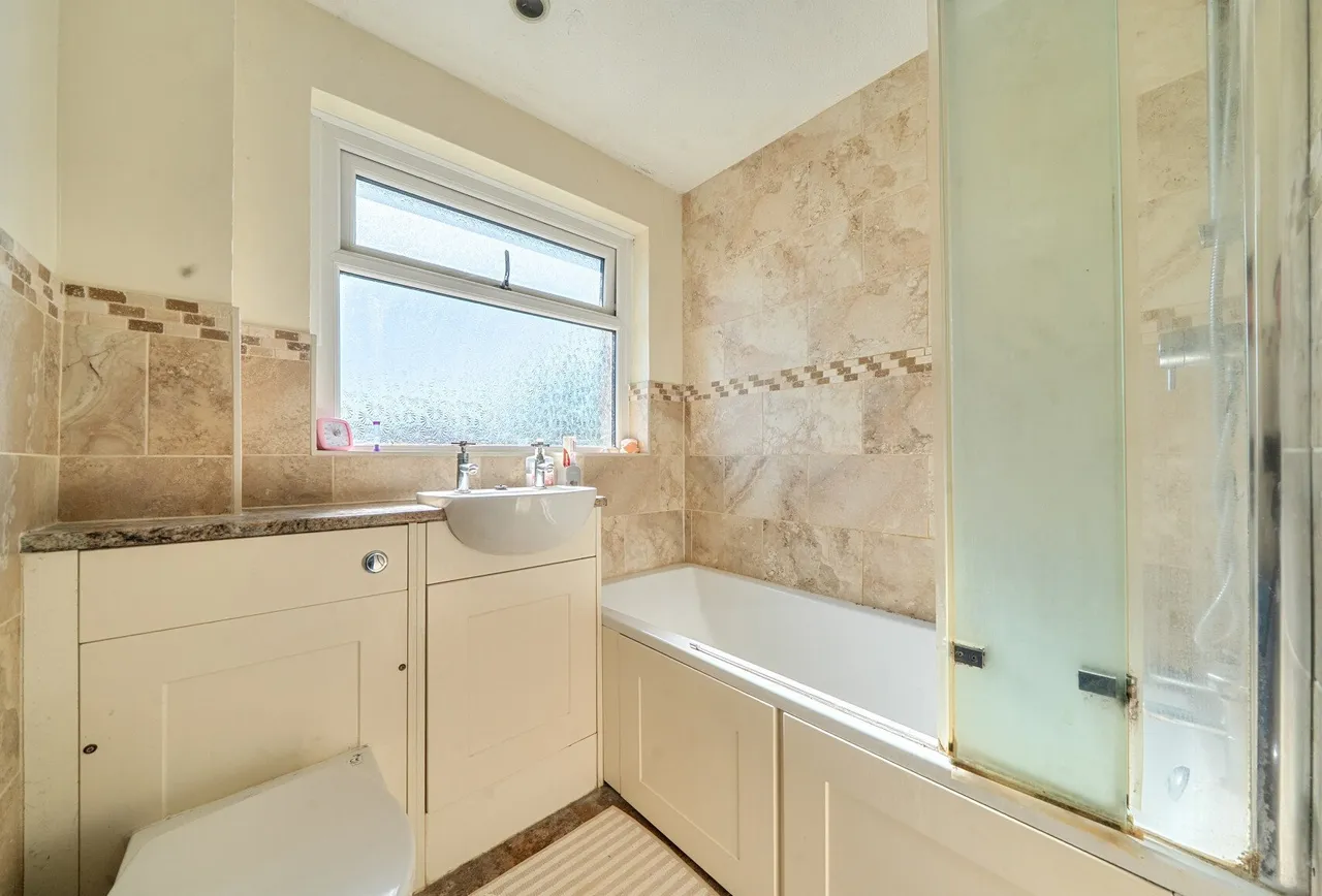 Burwell Drive, Witney, OX28 5NE, photo 11