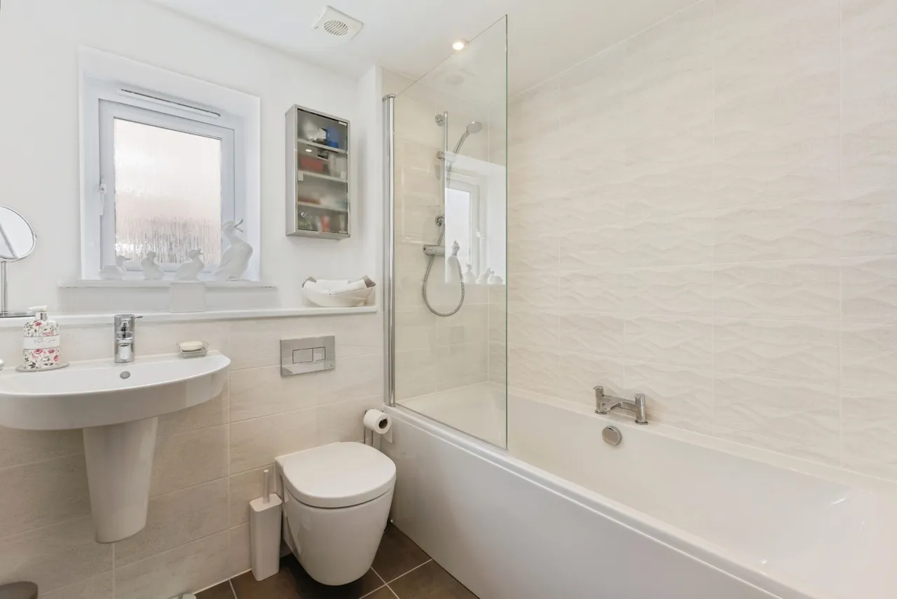 Hobby Drive, Wymondham, Norfolk, NR18, photo 15