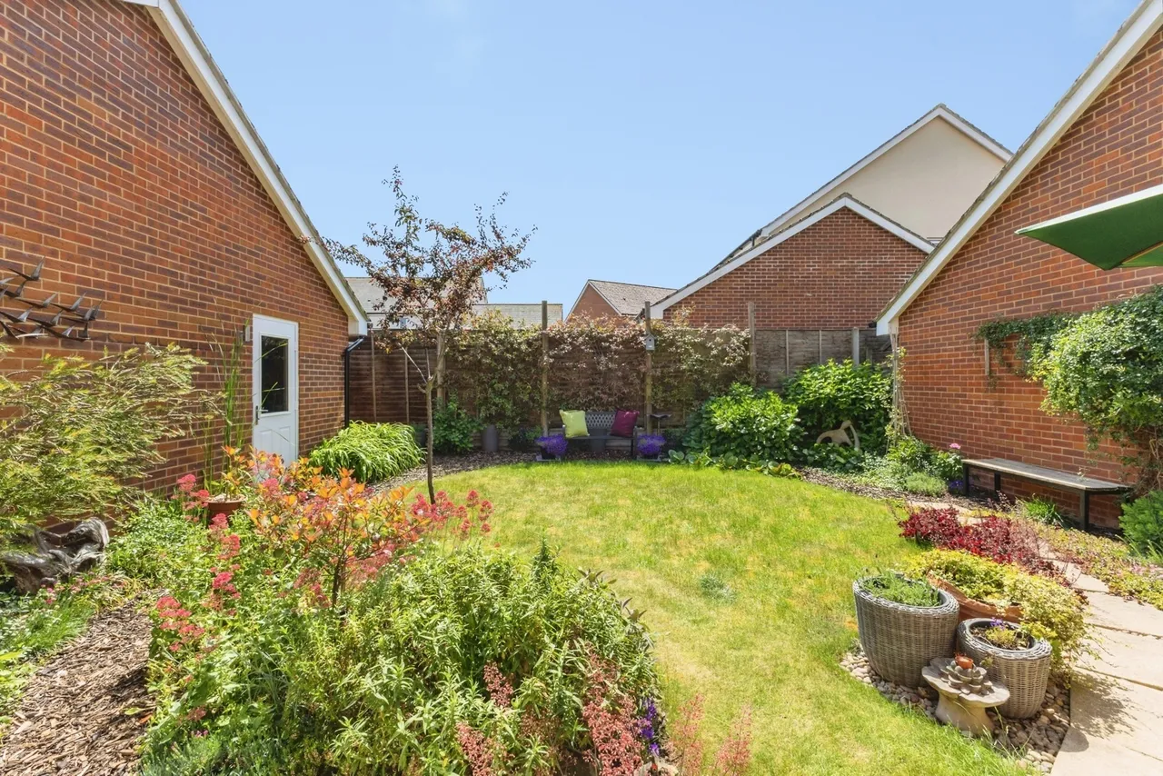 Hobby Drive, Wymondham, Norfolk, NR18, photo 18