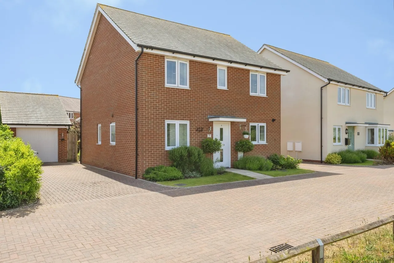 4 bed house for sale — Hobby Drive, Wymondham, Norfolk, NR18
