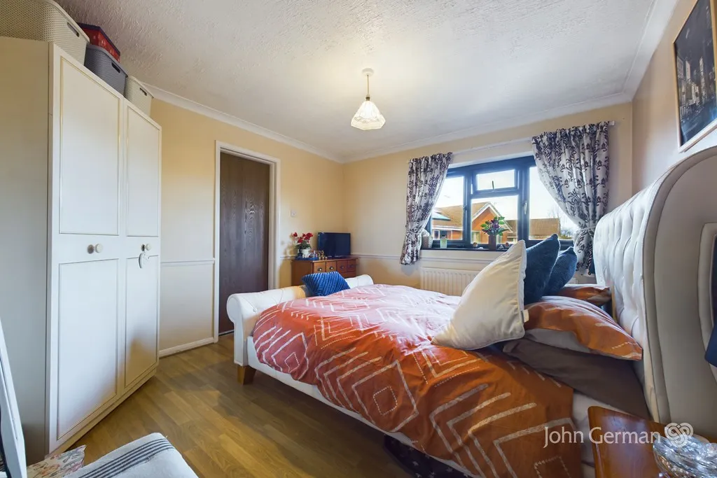 Greenacres Drive, Uttoxeter, photo 13