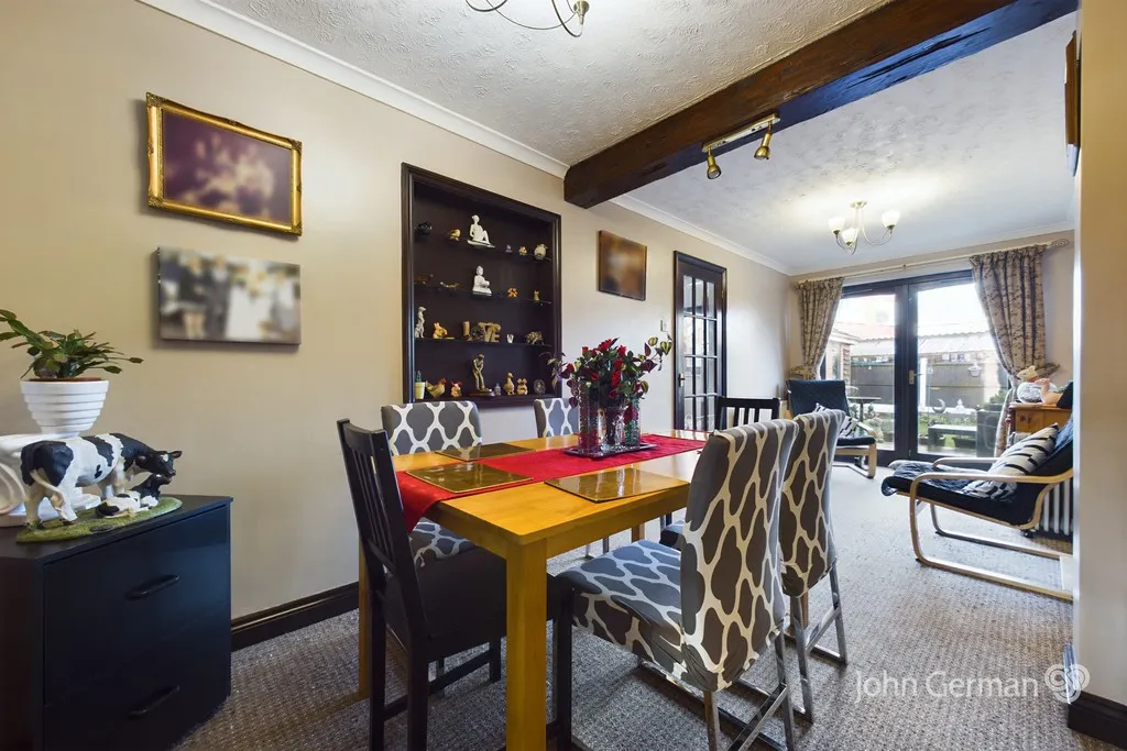 Greenacres Drive, Uttoxeter, photo 3
