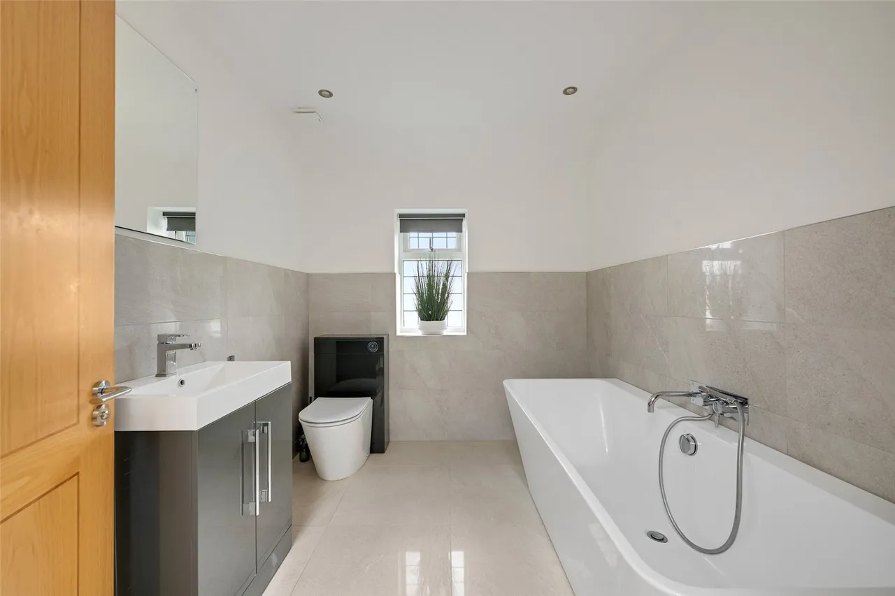 Highfield Road, BR1, photo 10