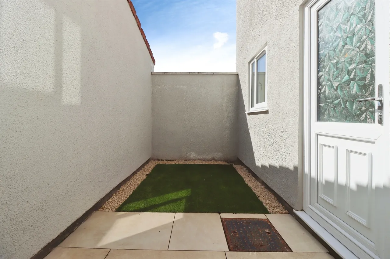 Tower Road North, Bristol, BS30, photo 12