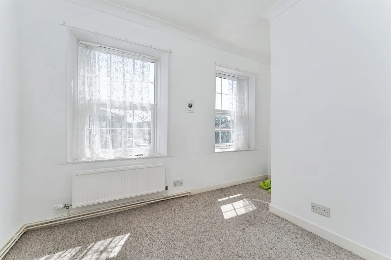 London Road, Brandon, photo 12