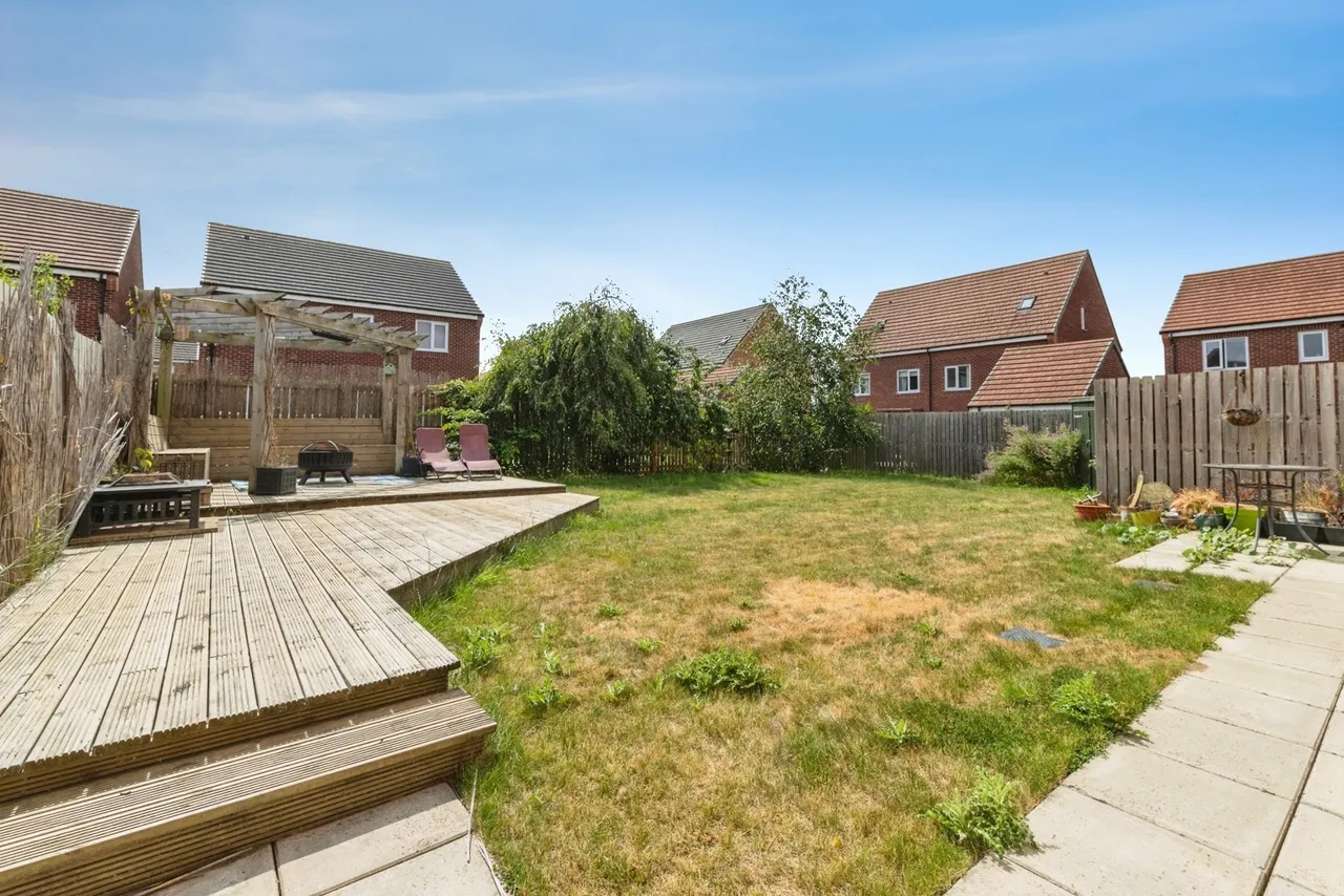 Stadium Gardens, NORTH YORKSHIRE, TS4, photo 18