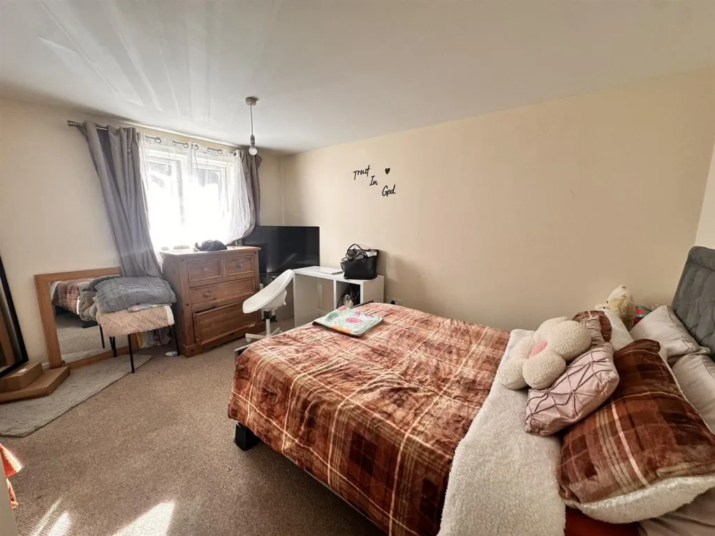 Kingsway, Oldbury, B68, photo 5