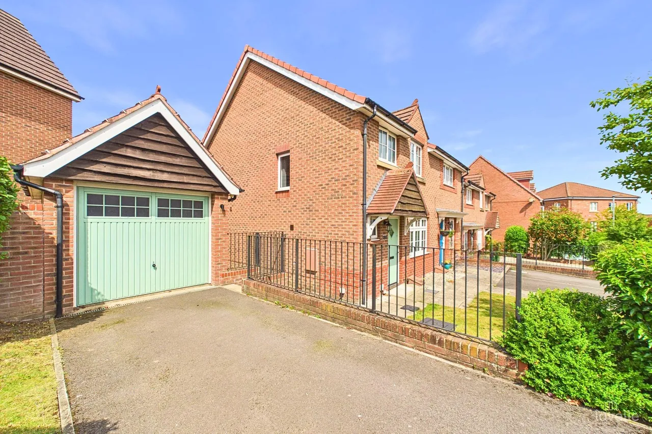 Clipson Crest, Barton-Upon-Humber, DN18, photo 23