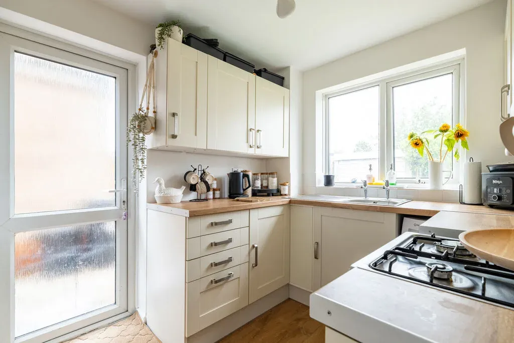 Wye Close, Bletchley, Milton Keynes, Buckinghamshire, MK3 7PJ, photo 14
