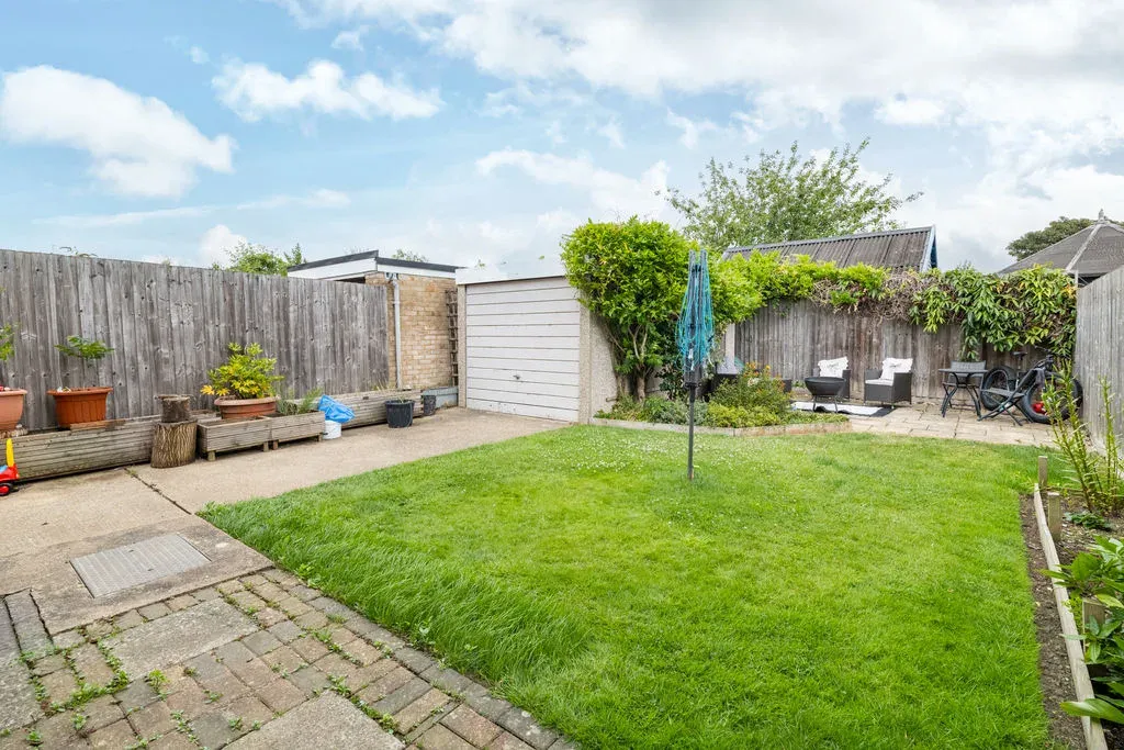 Wye Close, Bletchley, Milton Keynes, Buckinghamshire, MK3 7PJ, photo 5