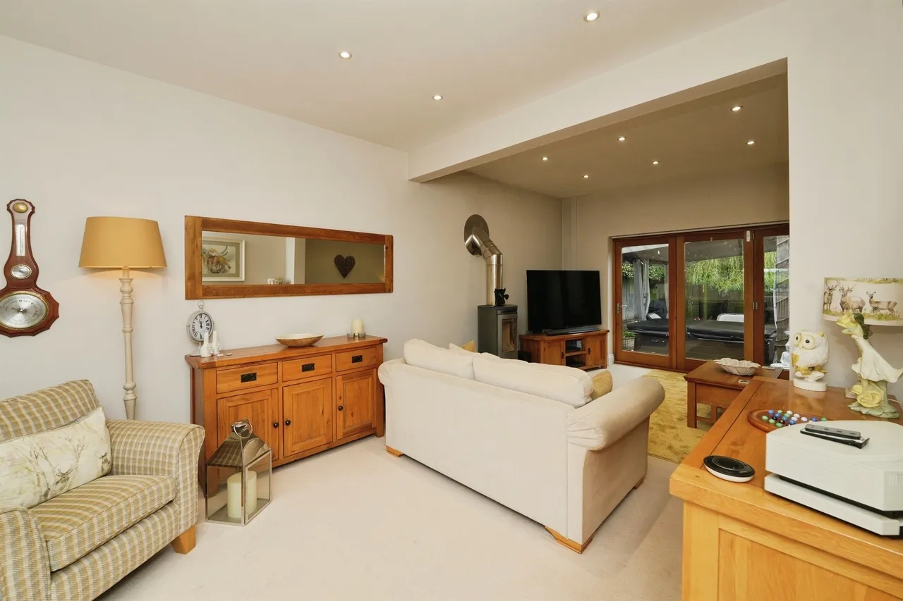 Earlswood Road, Chepstow, NP16, photo 10
