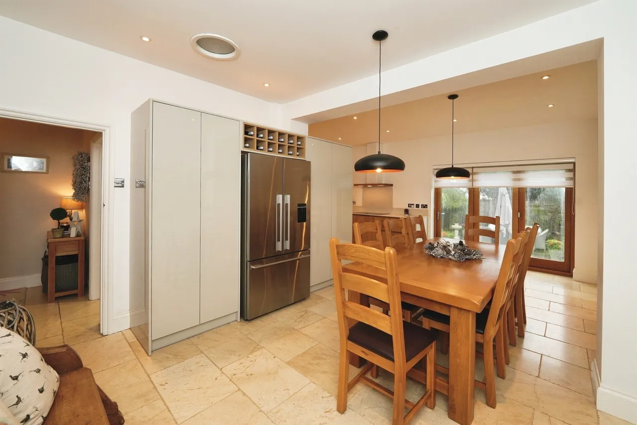 Earlswood Road, Chepstow, NP16, photo 3