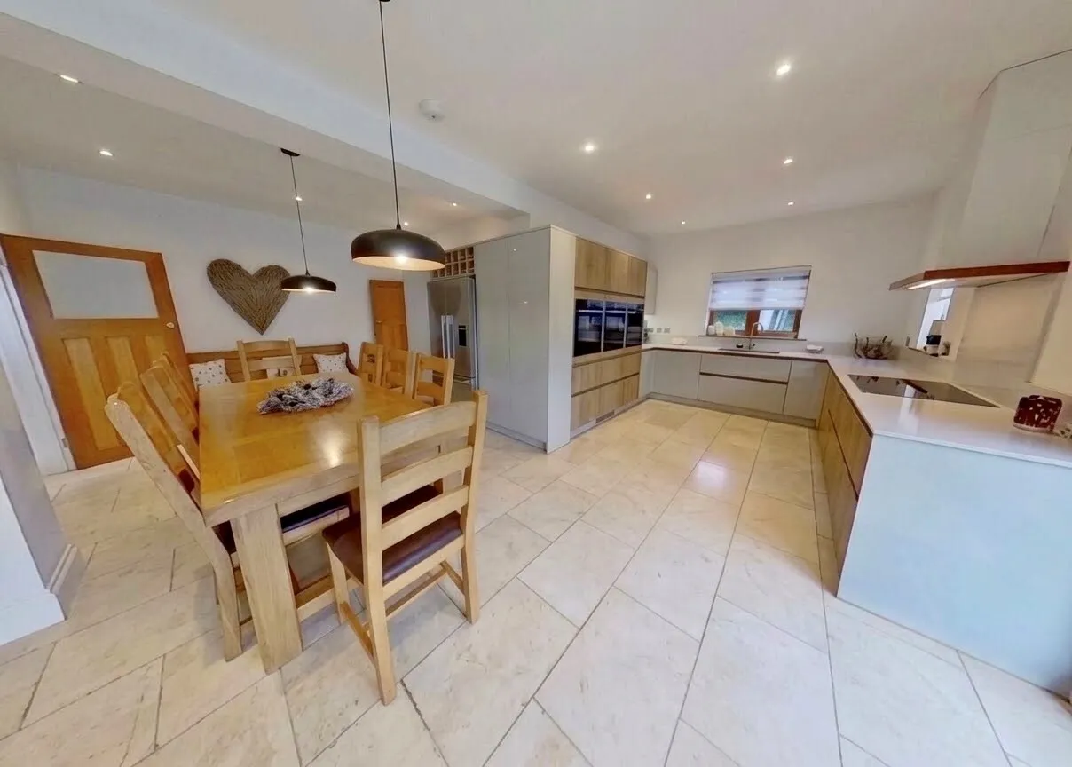 Earlswood Road, Chepstow, NP16, photo 2