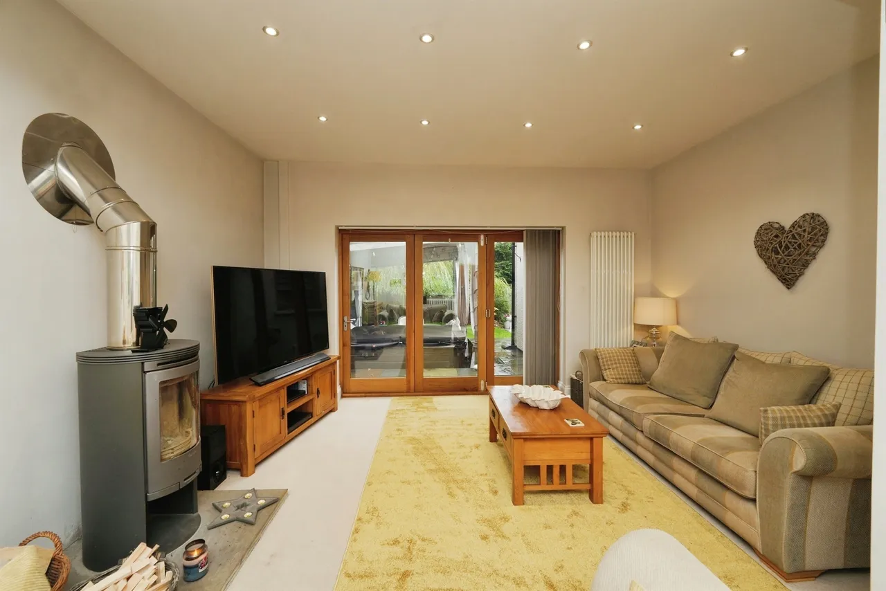 Earlswood Road, Chepstow, NP16, photo 9