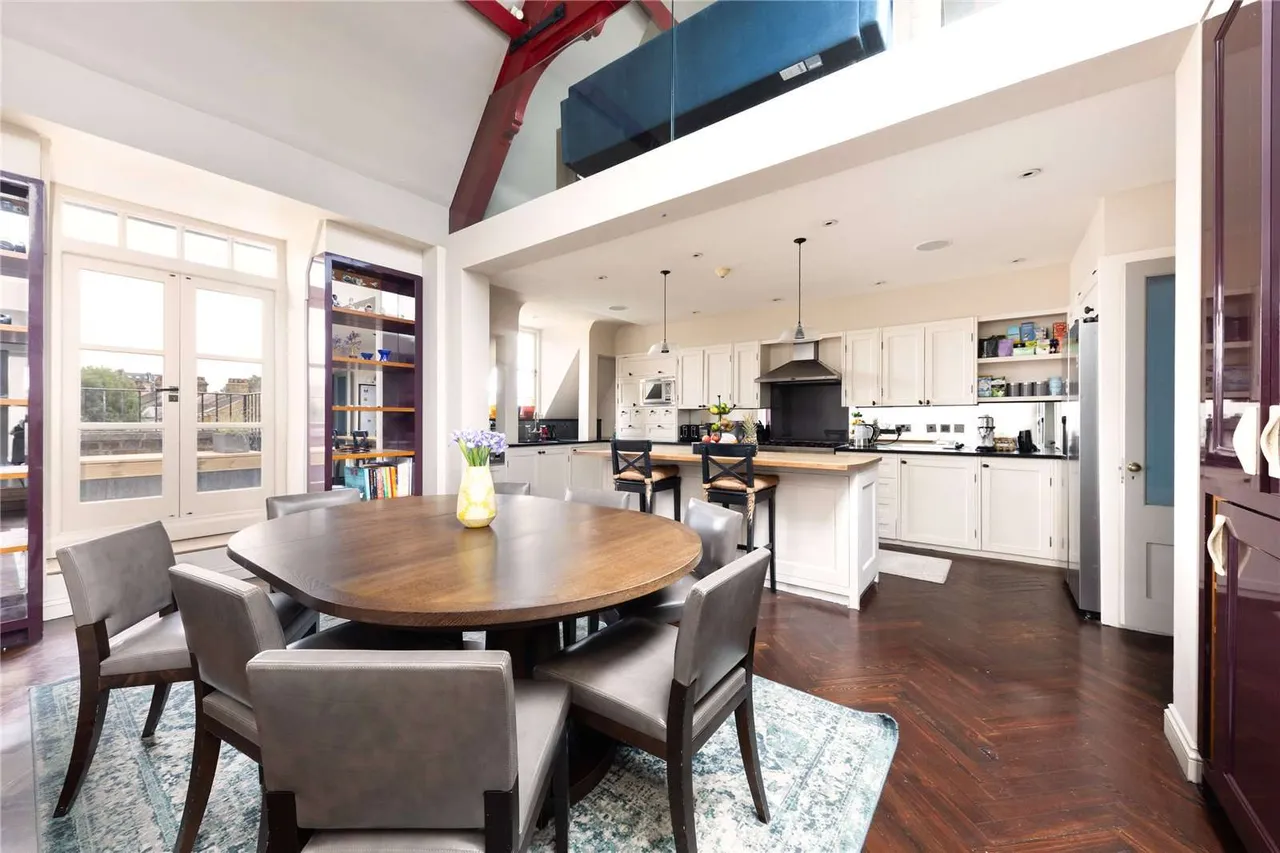 2 bed flat for sale — The Village, 101 Amies Street, Battersea, London, SW11 2JW