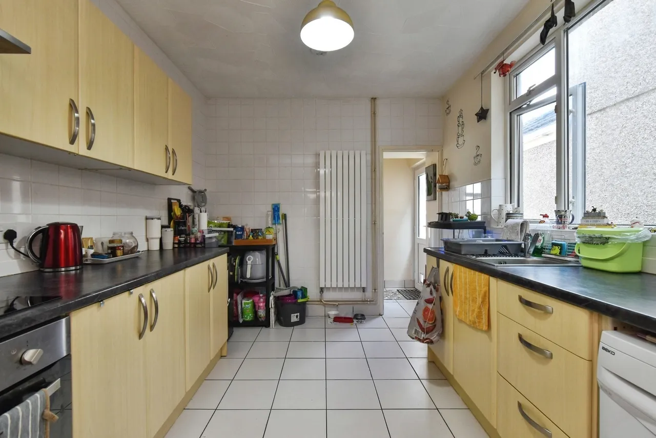 Pen Y Fon Street, Llanelli, SA15, photo 6