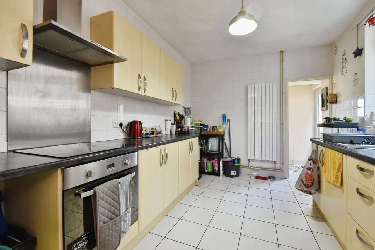 Pen Y Fon Street, Llanelli, SA15, photo 4