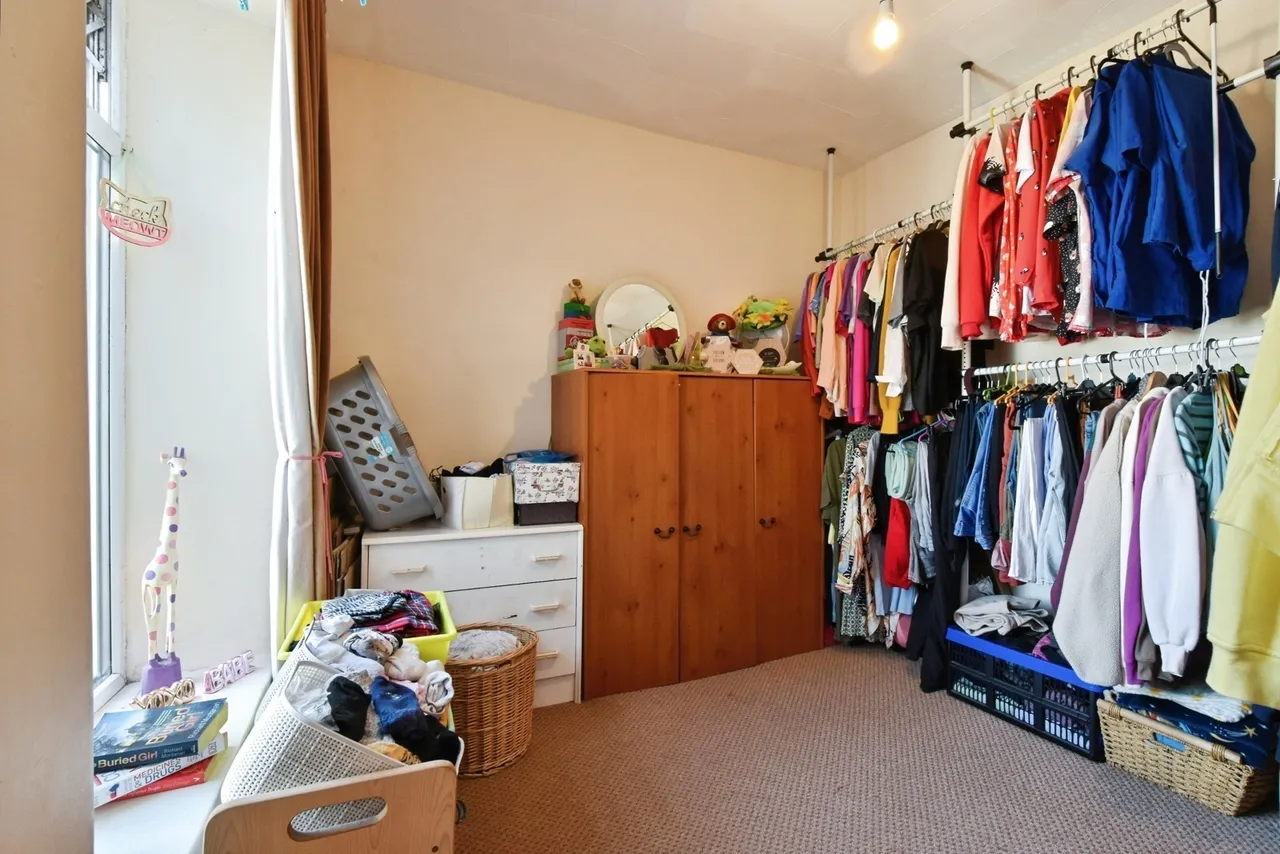 Pen Y Fon Street, Llanelli, SA15, photo 14