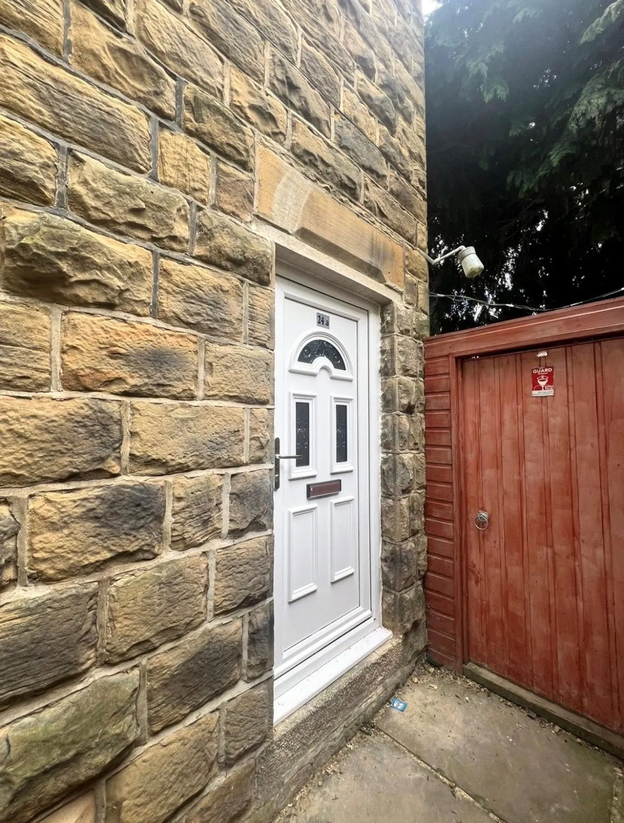 1 bed house to rent, Surrey Street, Batley, WF17