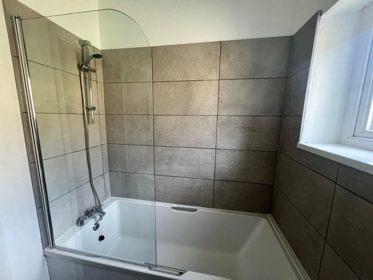 Surrey Street, Batley, WF17, photo 9