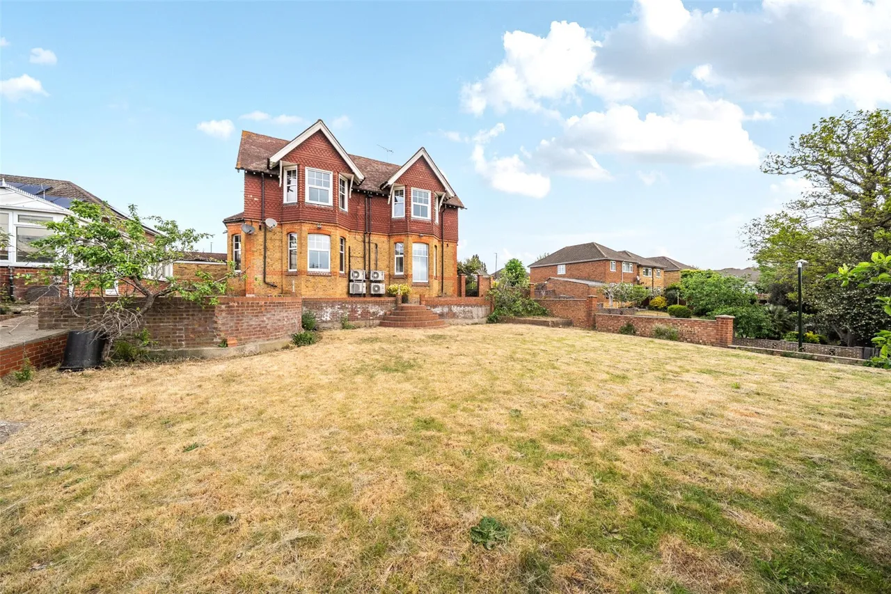 Broomfield Road, DA6, photo 18