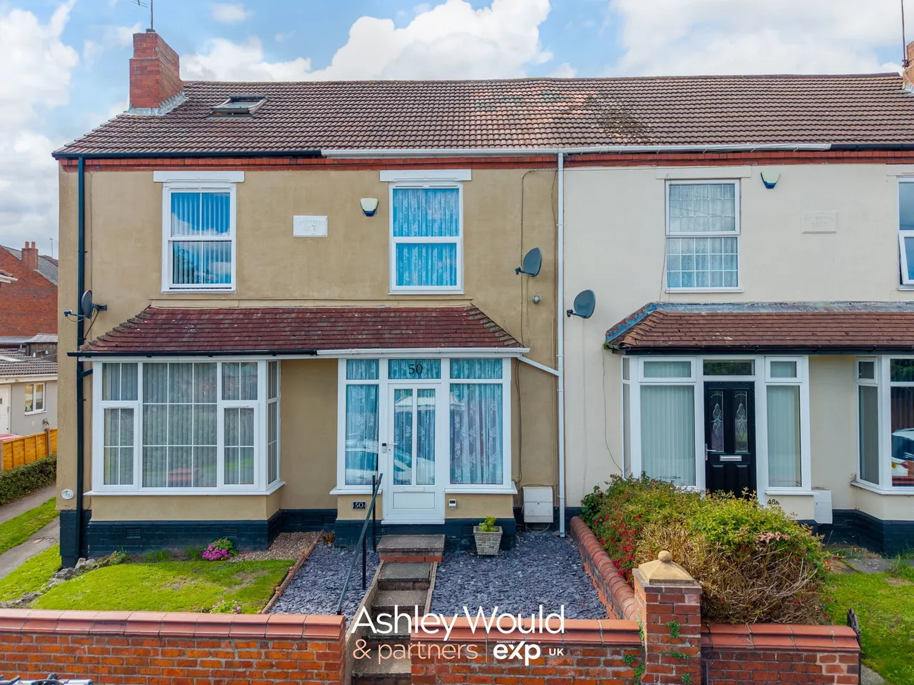 2 bed house for sale, Beecher Road, Halesowen, B63