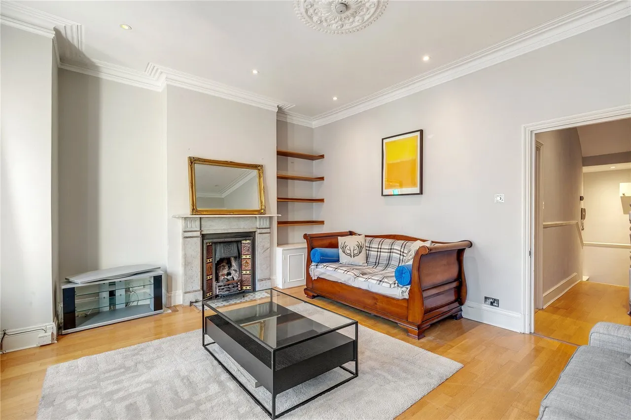 Altenburg Gardens, London, SW11, photo 2
