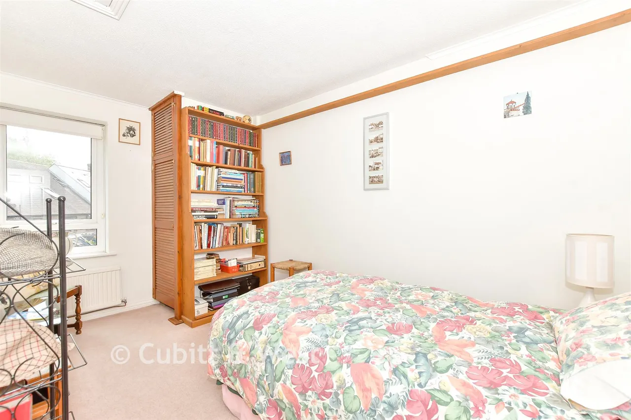 Spring Gardens, Emsworth, PO10, photo 9
