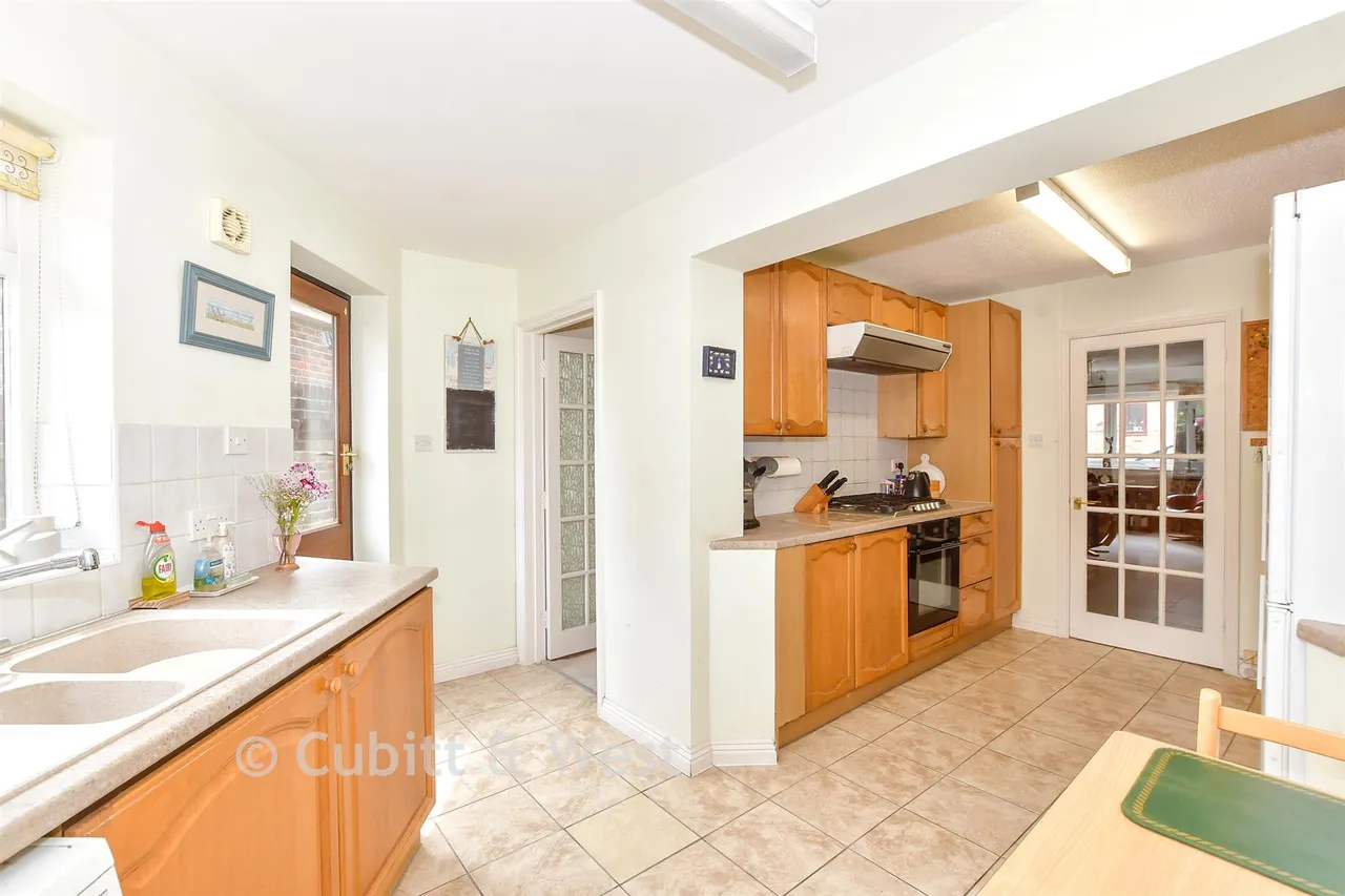 Spring Gardens, Emsworth, PO10, photo 4