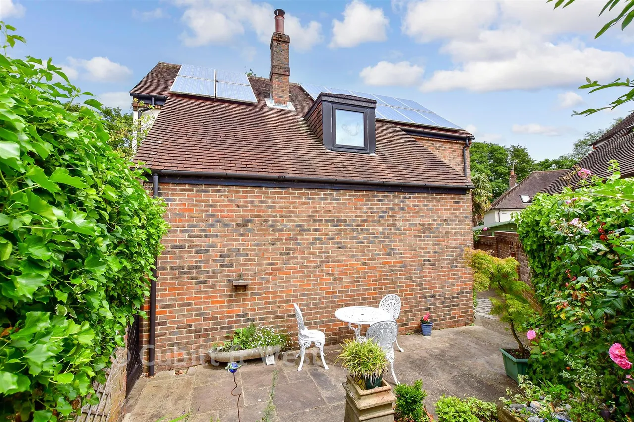 Spring Gardens, Emsworth, PO10, photo 12