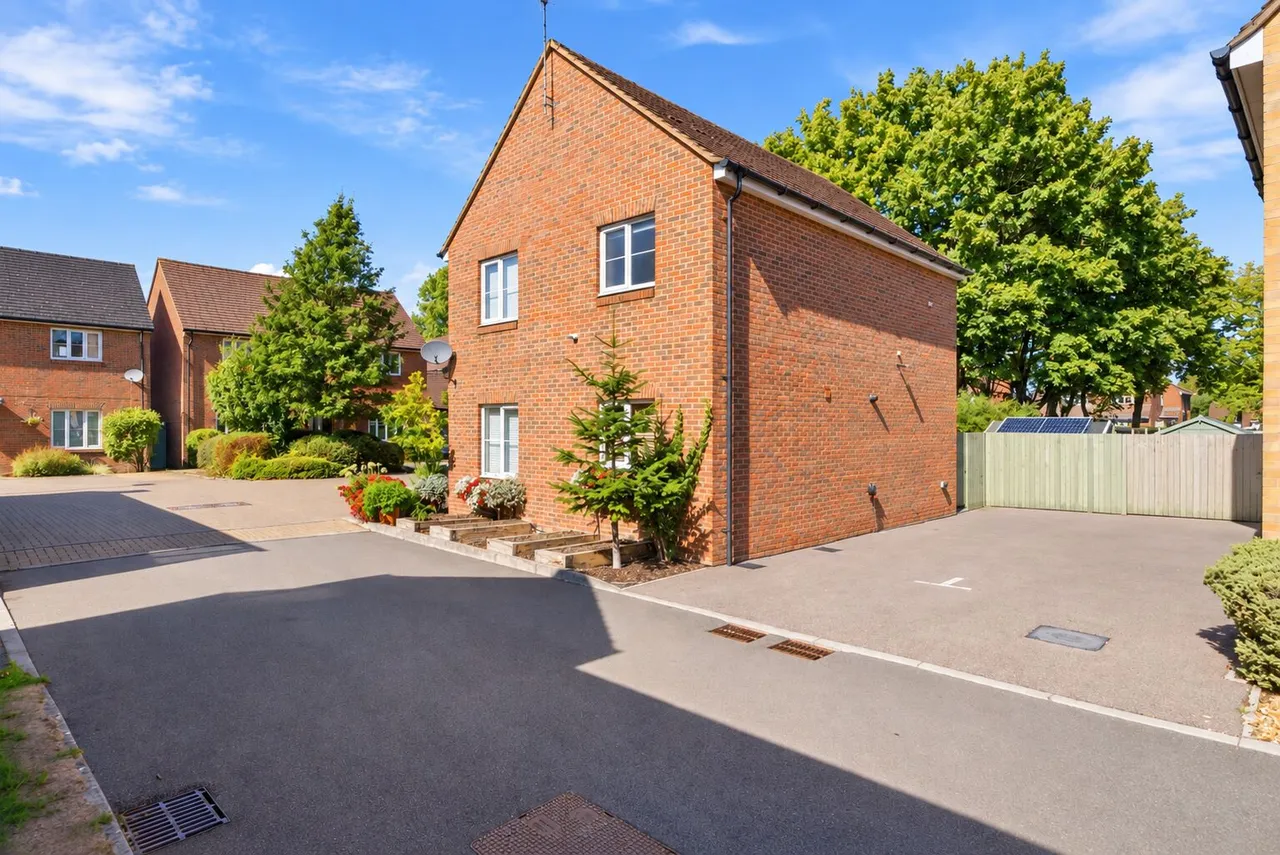 Old School Drive, Wheathampstead, AL4, photo 22