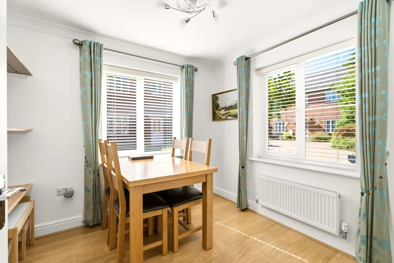Old School Drive, Wheathampstead, AL4, photo 5
