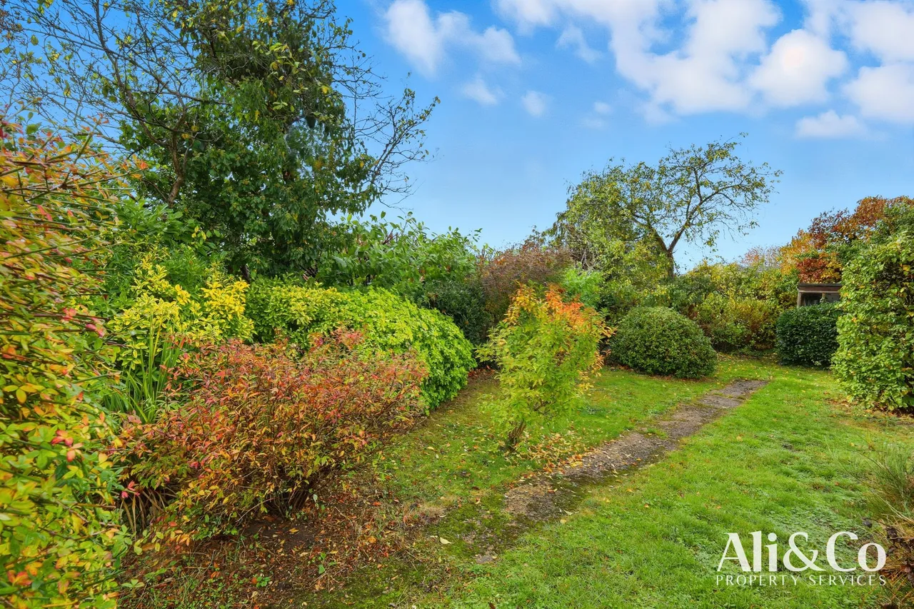 Connaught Avenue, Grays, Essex, RM16 2XS, photo 17