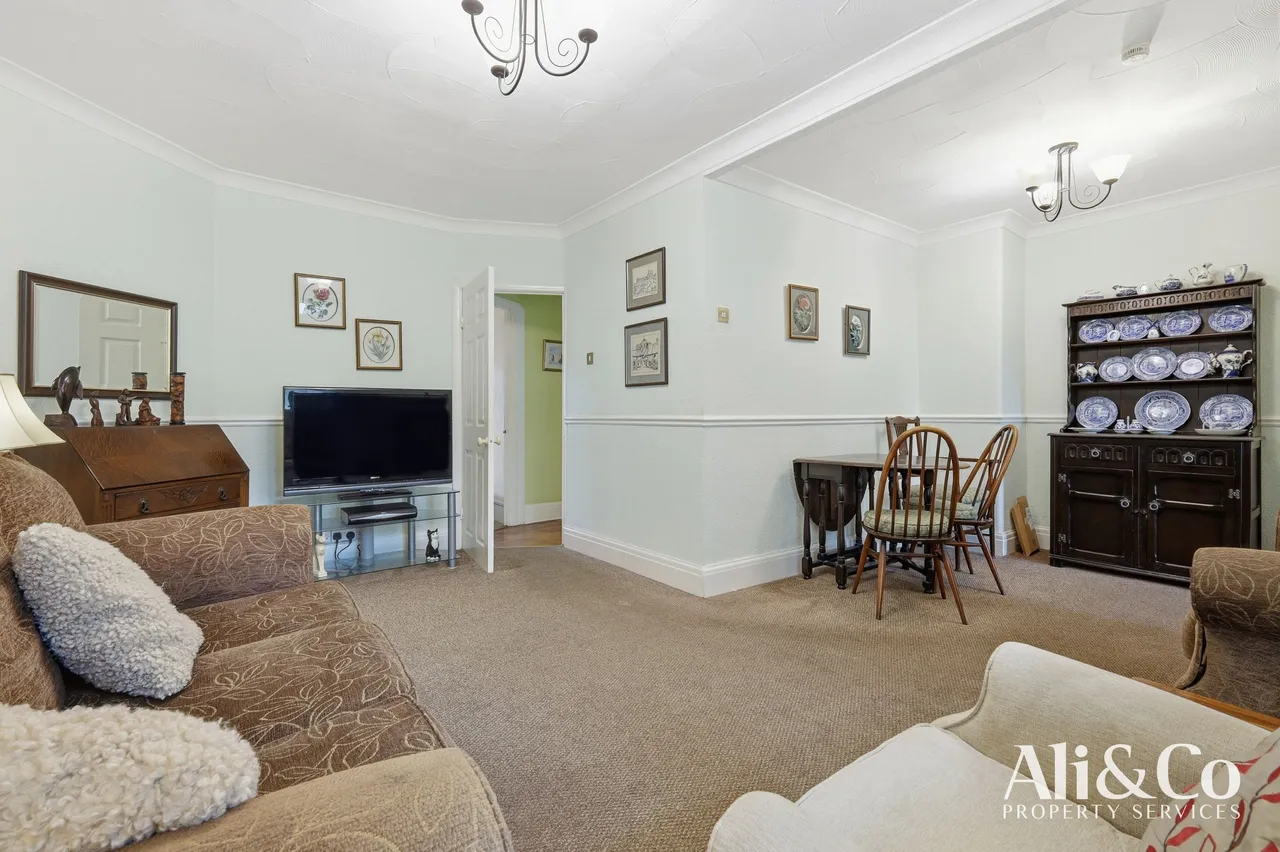 Connaught Avenue, Grays, Essex, RM16 2XS, photo 12