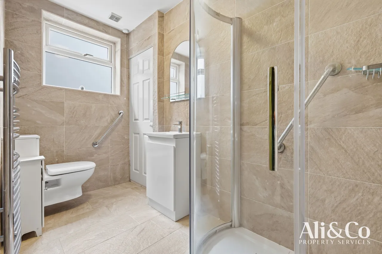 Connaught Avenue, Grays, Essex, RM16 2XS, photo 13