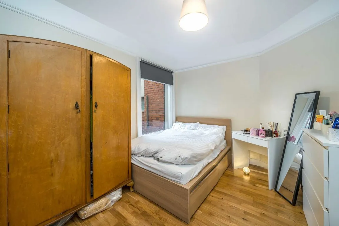 Thornton Avenue, SW2, photo 6