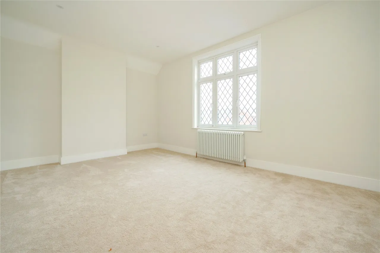 New Haw Road, Addlestone, KT15, photo 10