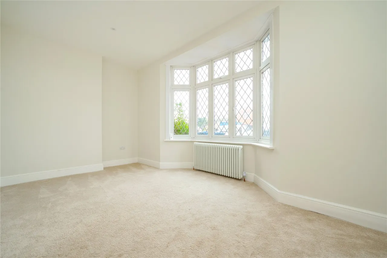 New Haw Road, Addlestone, KT15, photo 4