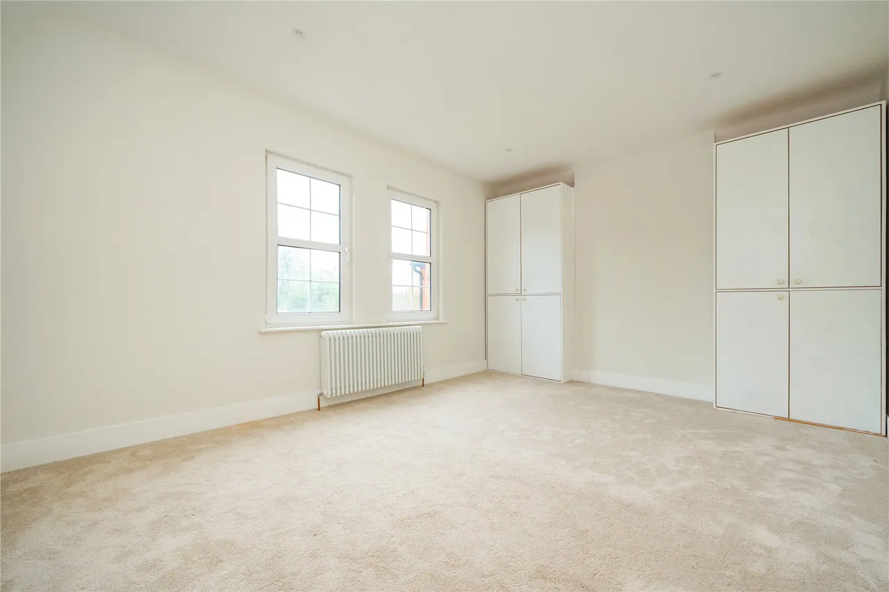 New Haw Road, Addlestone, KT15, photo 9