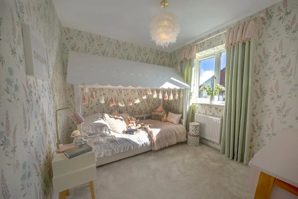 Clover Drive, Shirebrook, NG20, photo 4