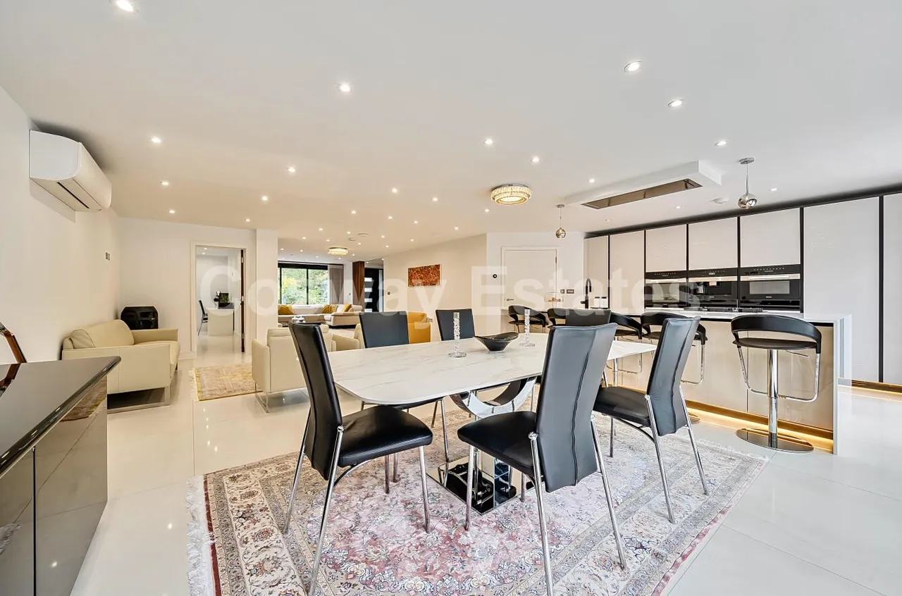 Reddings Close, Mill Hill, NW7, London, photo 10