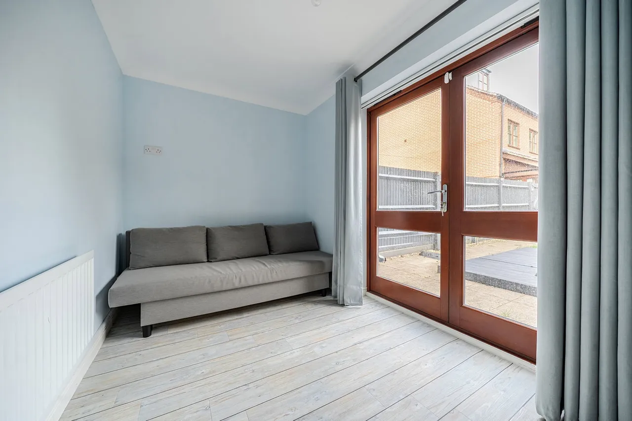 Crondall Terrace, Basingstoke, RG24, photo 11